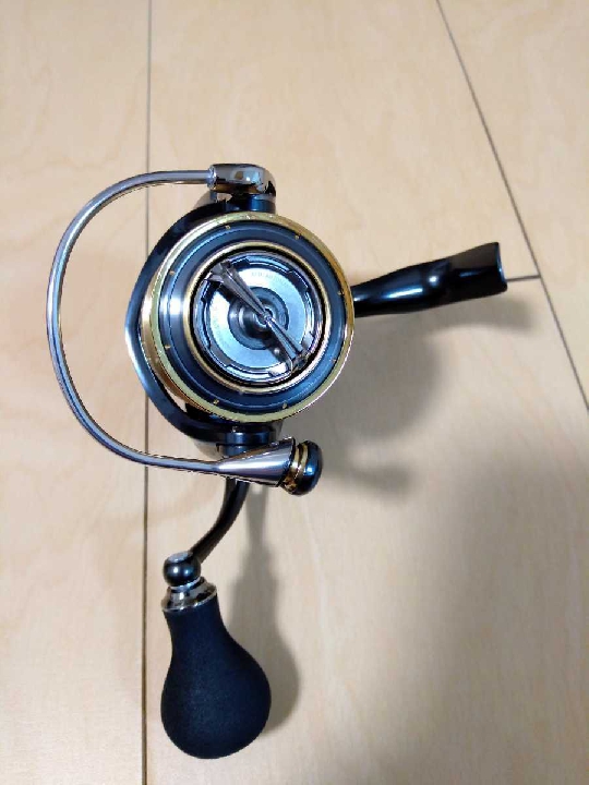 รอกตกปลา Shimano Daiwa 15 Exist 2506PE-H พร้อมอุปกรณ์สวยสุด ๆ หายากมาก