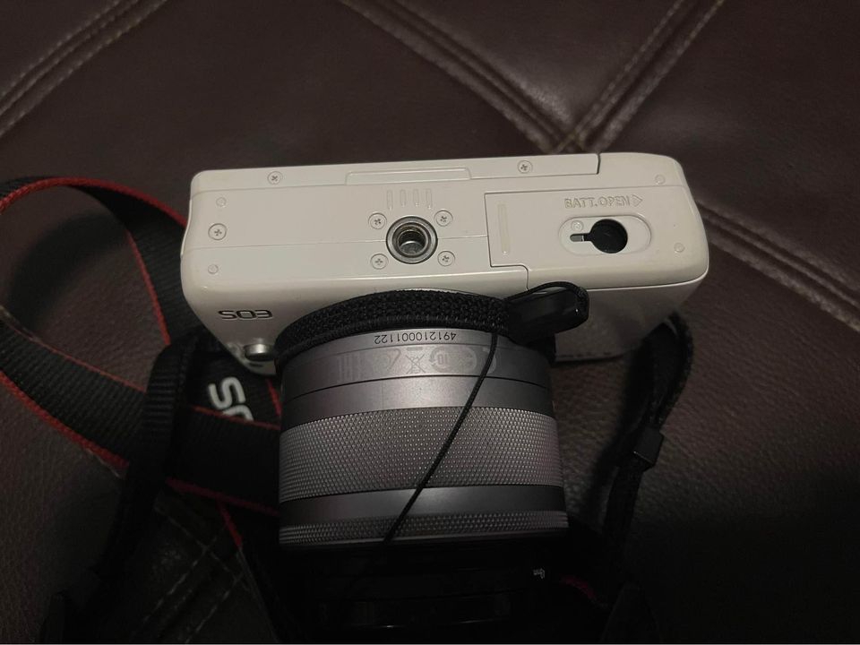 กล้องcanon รุ่น EOS M10