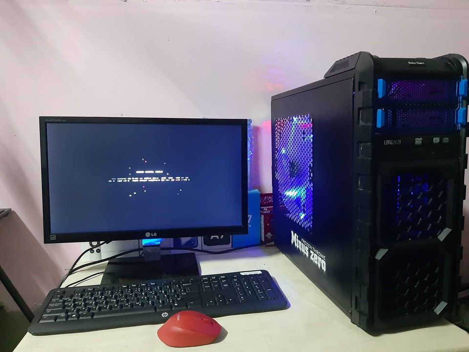 PC AMDx4 สวยเล่นเกมลื่น ยกชุด ระบายความร้อนได้ดี