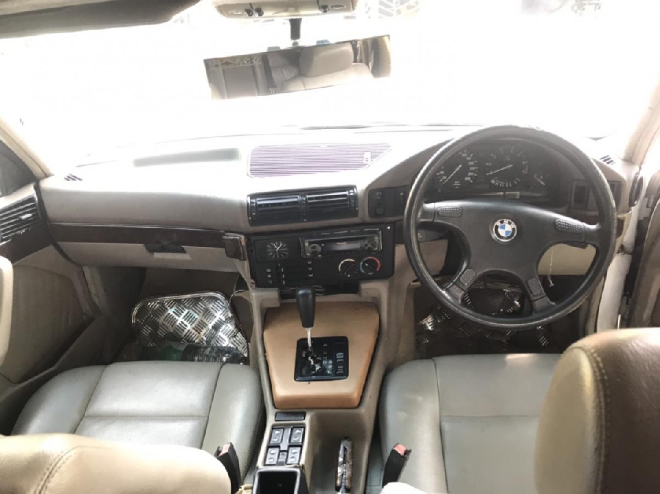 BMW E34 พร้อม ทะเบียนสวย 4555 ซีรี่5 E34 525IA 1JZ GTE ออโต้ (โบคู่) Y1993