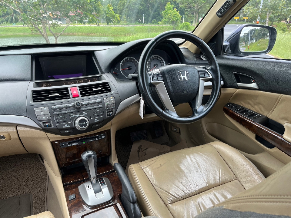 HONDA ACCORD 2.4 EL NAVI/DVD AT 2008