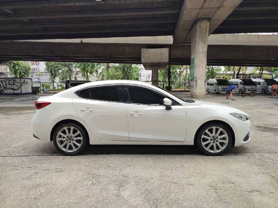 ฟรีดาวน์ Mazda 3 2.0 S Sedan AT ปี 2014