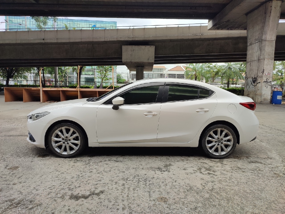 ฟรีดาวน์ Mazda 3 2.0 S Sedan AT ปี 2014