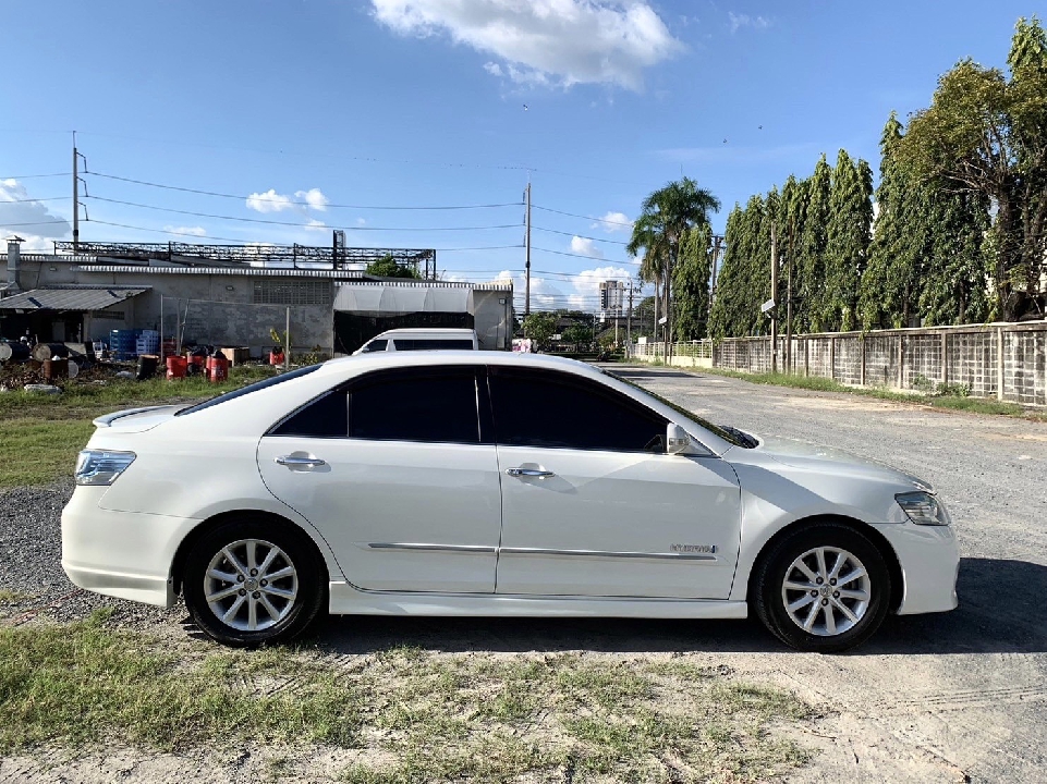 TOYOTA CAMRY 2.4 Hybrid เกียร์ออโต้ ปี 2011 สีขาว