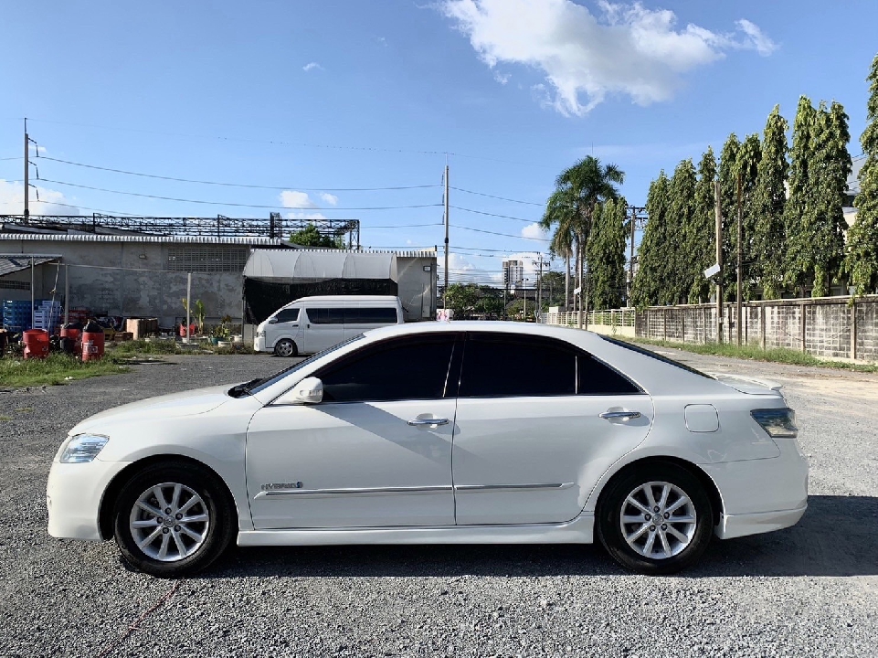 TOYOTA CAMRY 2.4 Hybrid เกียร์ออโต้ ปี 2011 สีขาว