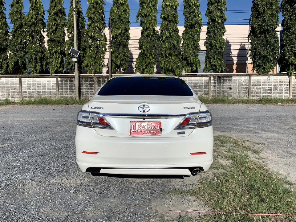 TOYOTA CAMRY 2.4 Hybrid เกียร์ออโต้ ปี 2011 สีขาว