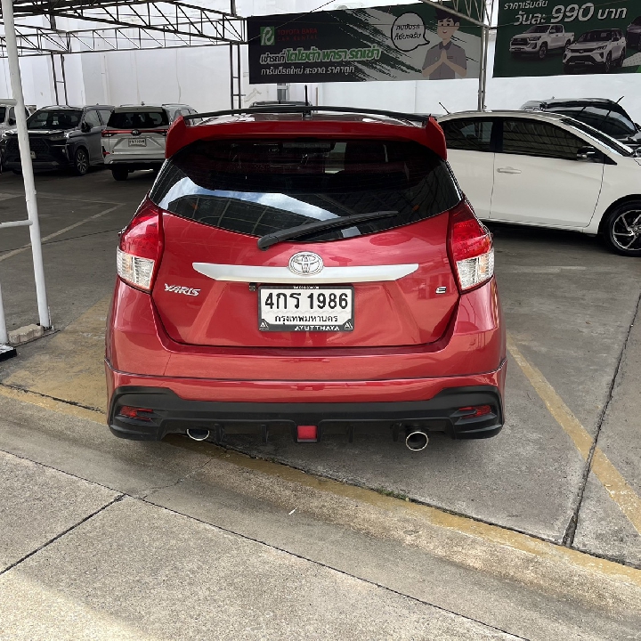 toyota yaris 1.2e ปี 2016