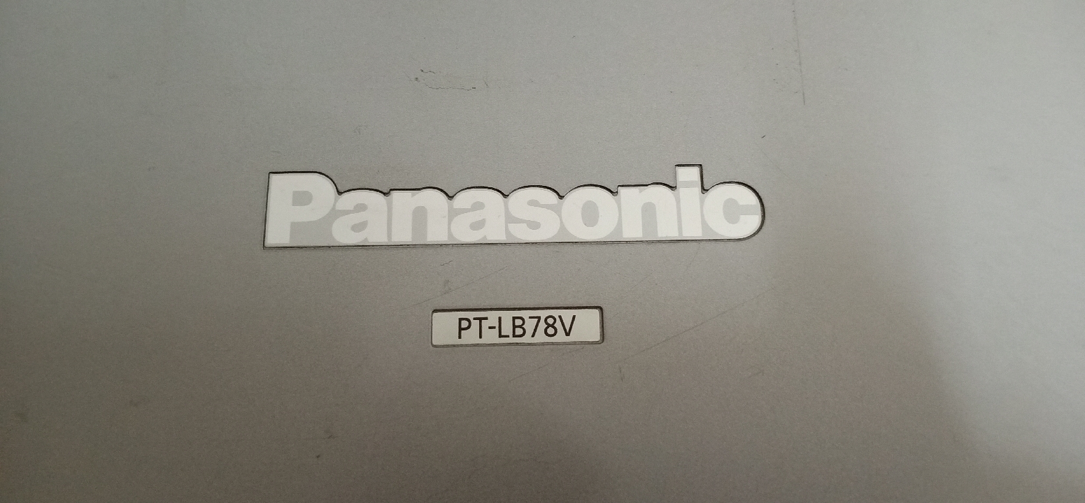 โปรเจคเตอร์ Panasonic PT-LB78V Projector 3000ลูเมน มือสอง ไว้ดูหนัง ,ดูบอล สีสวย สบายตา