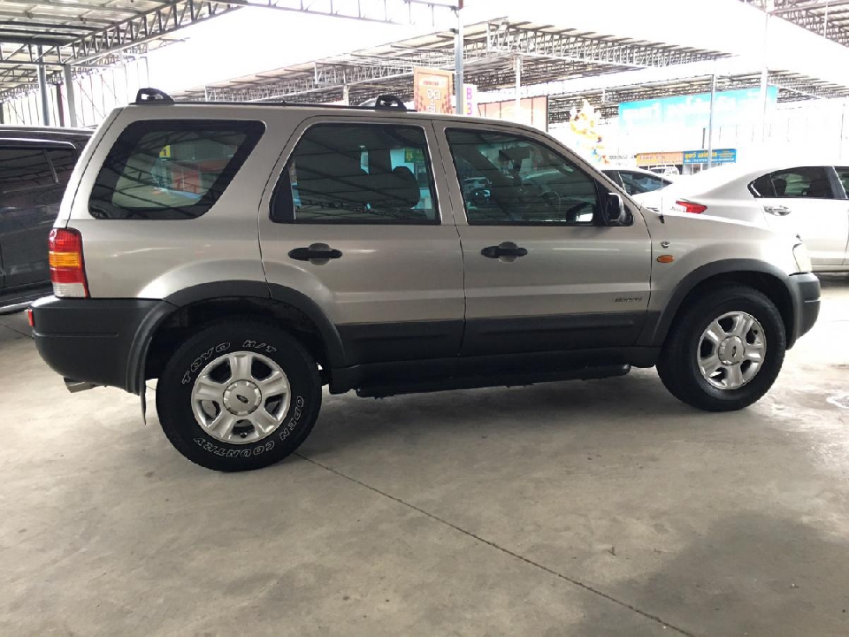 FORD  ESCAPE ปี 1005