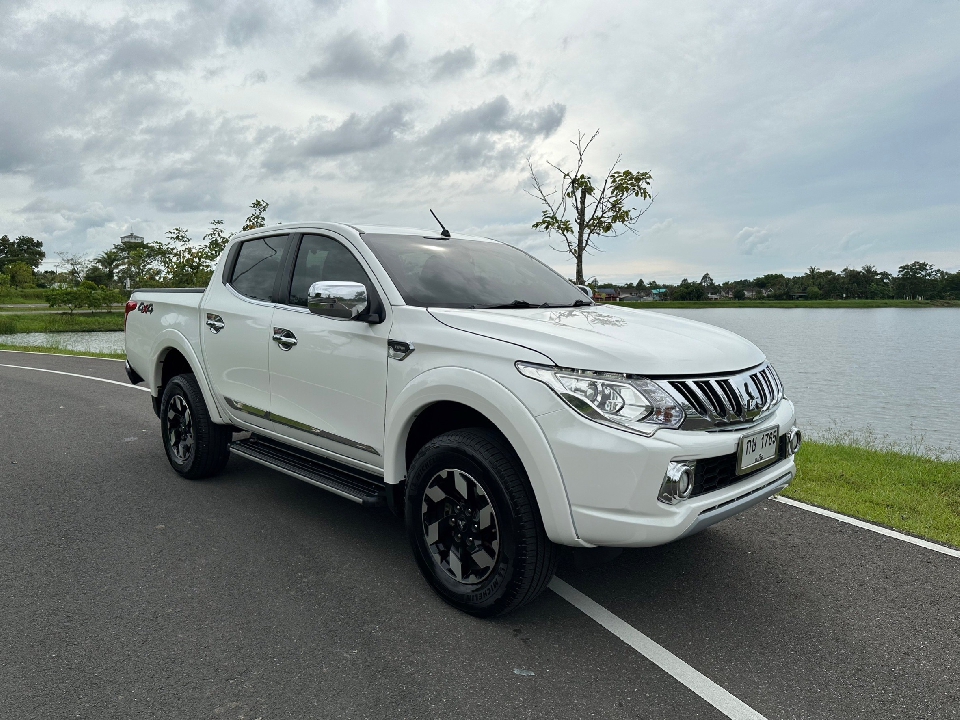 MITSUBISHI TRITON DOUBLE CAB 2.4 MIVEC GLS LTD 4WD AT  2016