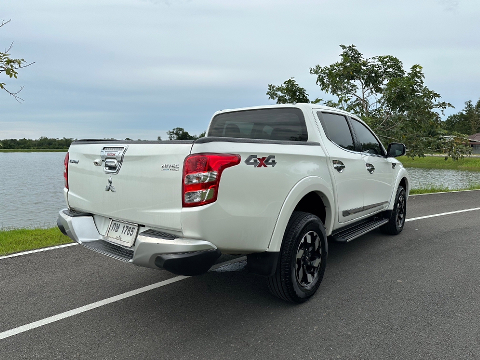 MITSUBISHI TRITON DOUBLE CAB 2.4 MIVEC GLS LTD 4WD AT  2016