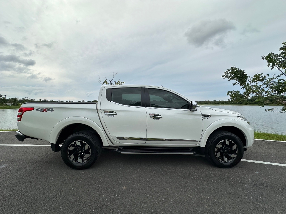 MITSUBISHI TRITON DOUBLE CAB 2.4 MIVEC GLS LTD 4WD AT  2016