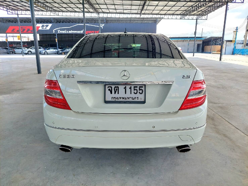 Mercedes Benz w204 c230 เครื่อง2.5 เบนซิน