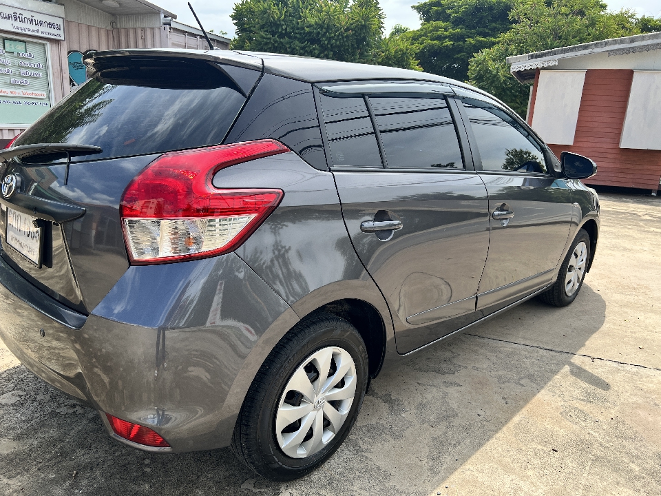 toyota yaris 2017