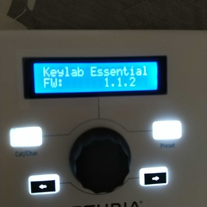 คีย์บอร์ด midi arturia keylab 49 essentials
