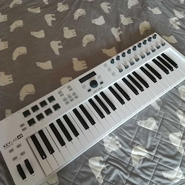คีย์บอร์ด midi arturia keylab 49 essentials