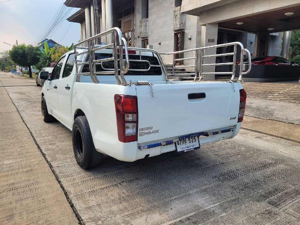 Isuzu All New 2.5 Cab 4