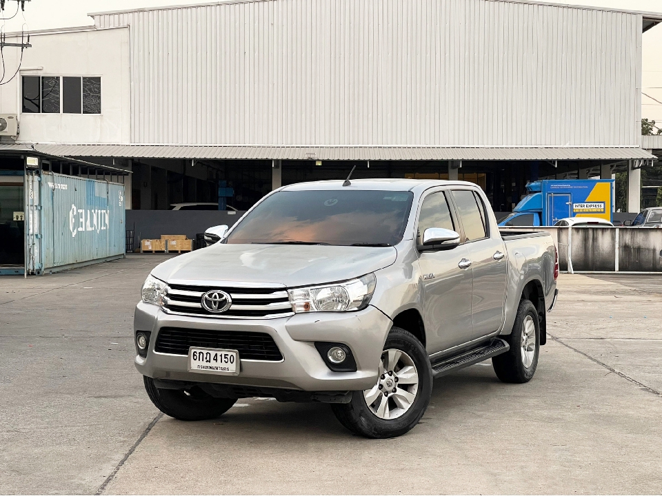 Toyota Revo Prerunner Double Cab 2.4 E auto ปี 2016 ฟรีดาวน์