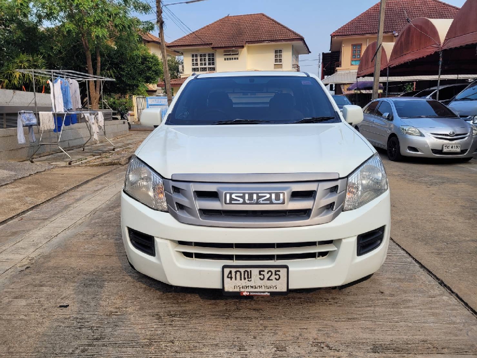 Isuzu All New 2.5 Cab 4