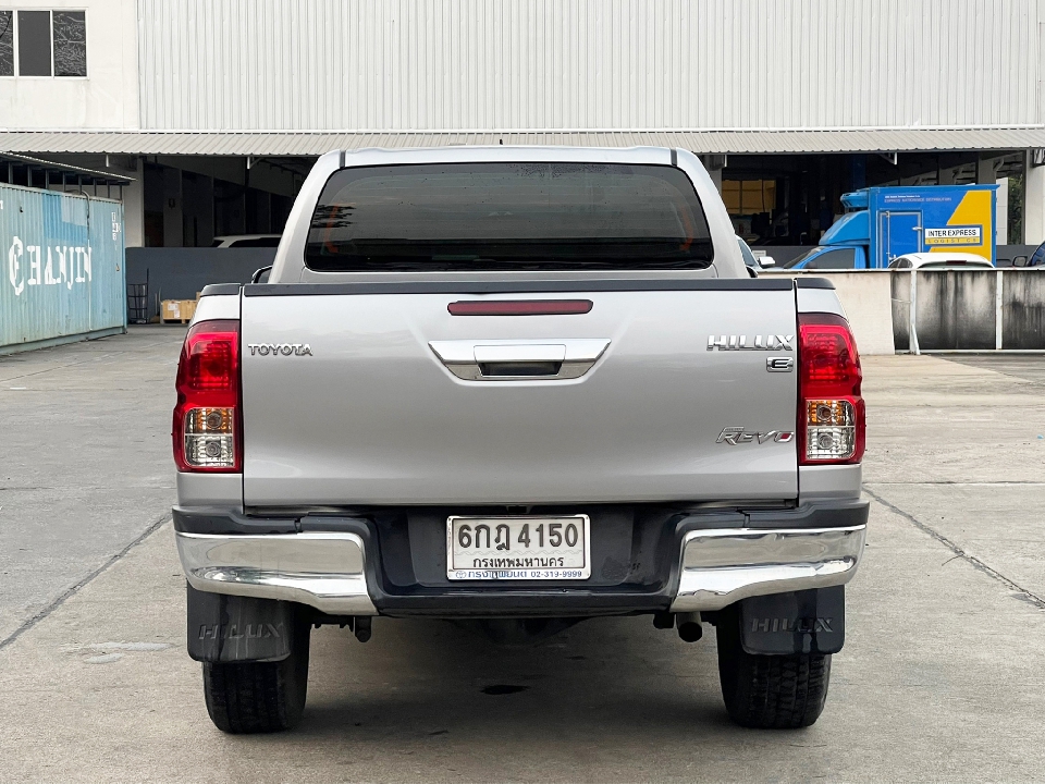 Toyota Revo Prerunner Double Cab 2.4 E auto ปี 2016 ฟรีดาวน์