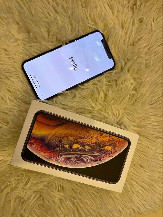 iPhone XS 64 GB rose gold