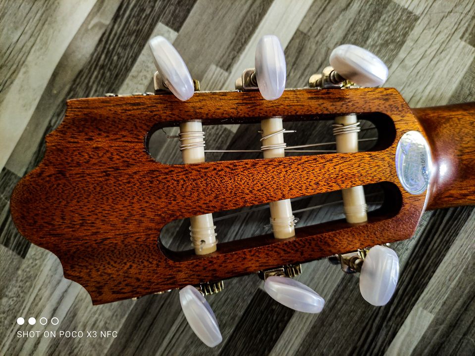 กีต้าร์คลาสสิค CRAFTER HC-100/OP.N