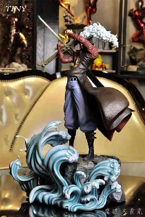 ฟิกเกอร์   ญี่ปุ่น 100%  Jurakule Mihawk