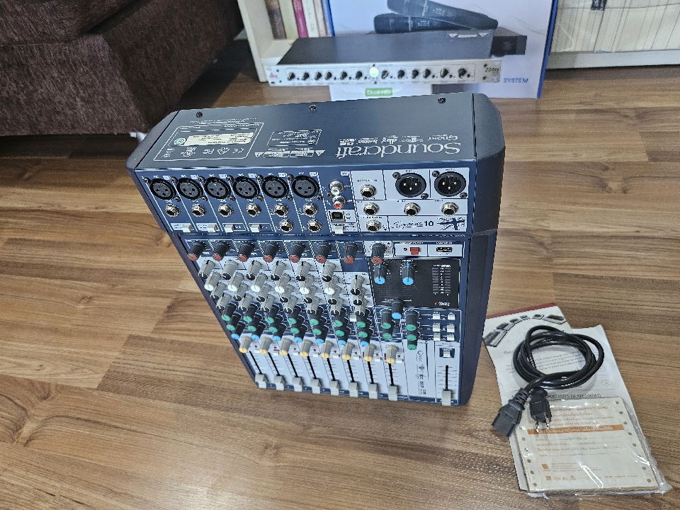 มิกซ์ Soundcraft signature 10 แท้มหาจักร