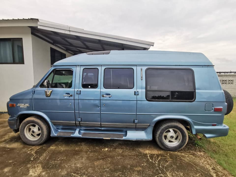 รถ Chevrolet van ปี 2541