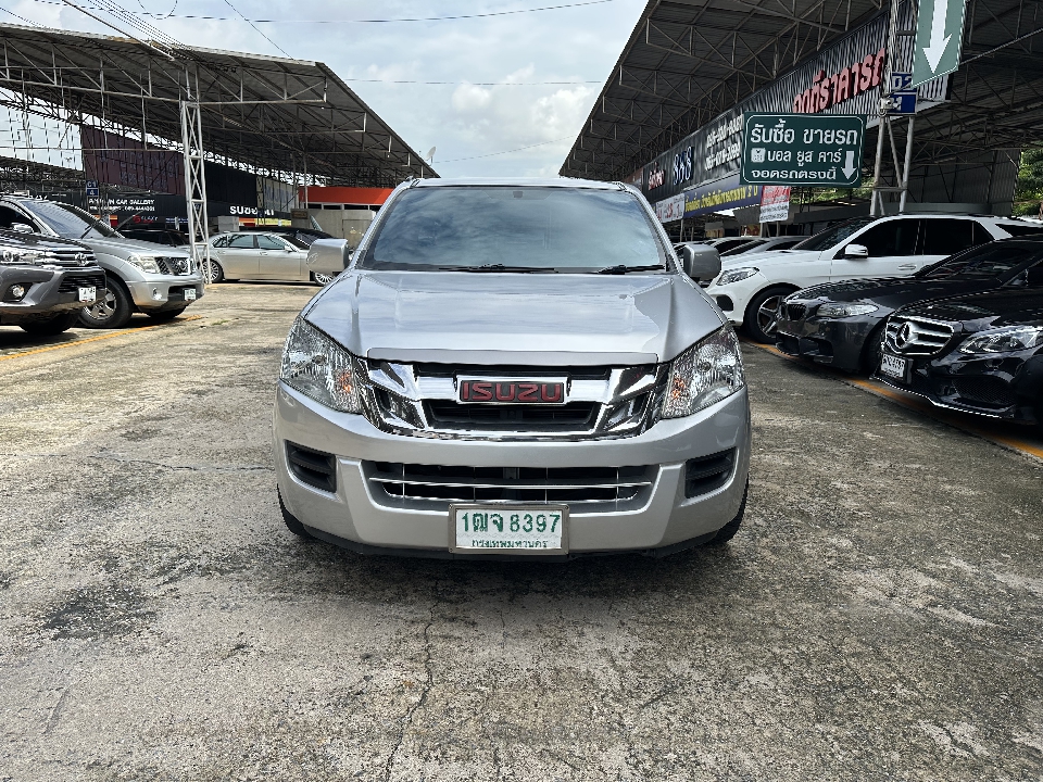 Isuzu dmax spark 2.5 s