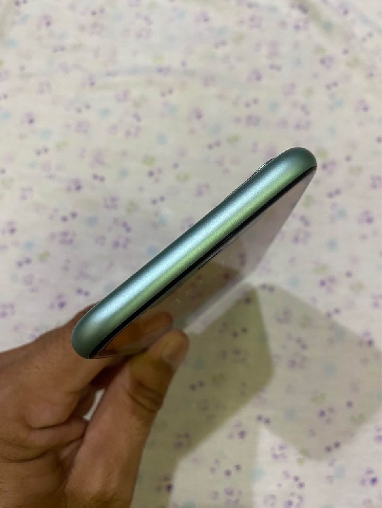 ขาย iphone 11 ความจุ 64G สีเขียว เครื่องไทย TH ประกันเหลือ เครื่องแท้ ใช้งานได้ปกติดีทุกอย่าง