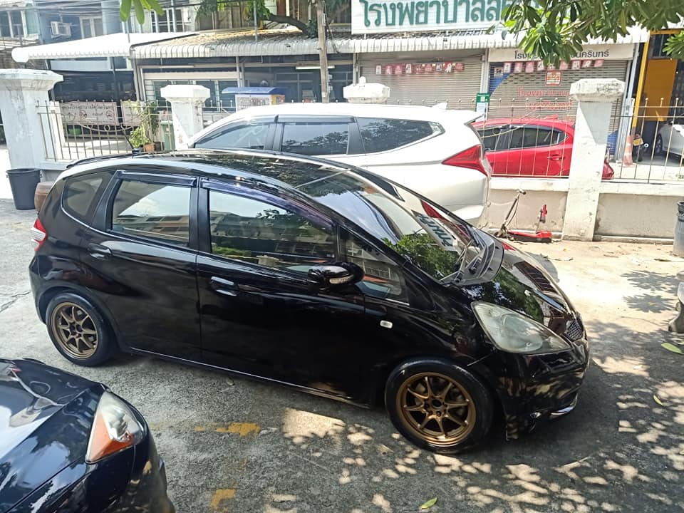 honda jazz GE ปี 2010 จด 11 ออโต้ V