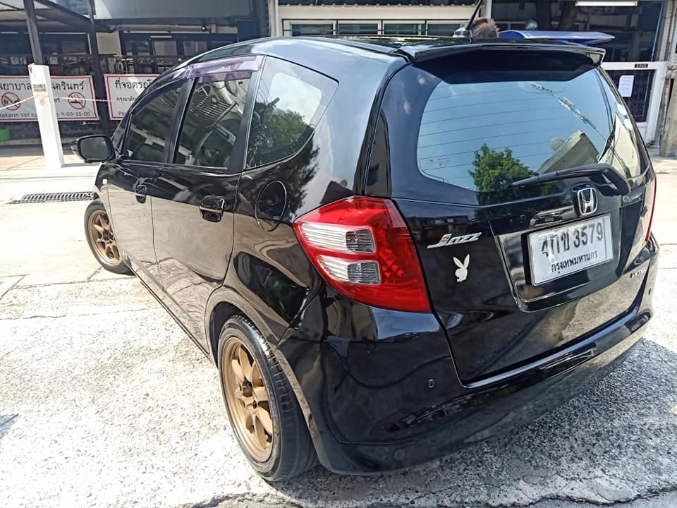 honda jazz GE ปี 2010 จด 11 ออโต้ V