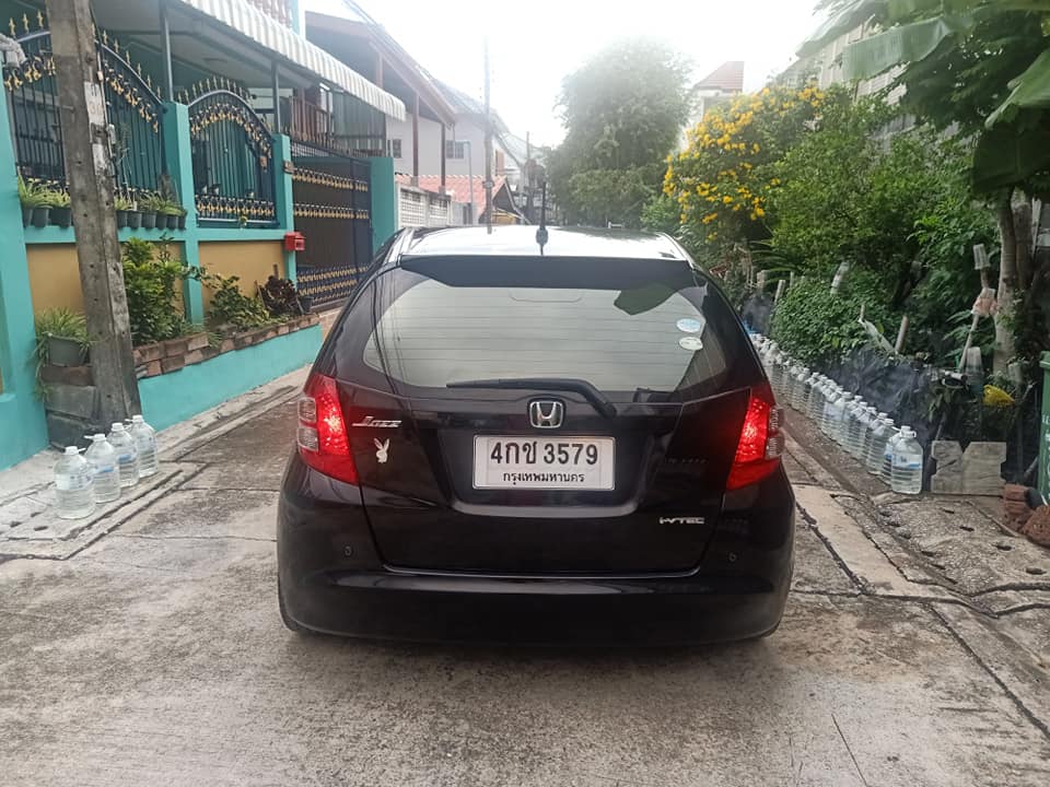 honda jazz GE ปี 2010 จด 11 ออโต้ V