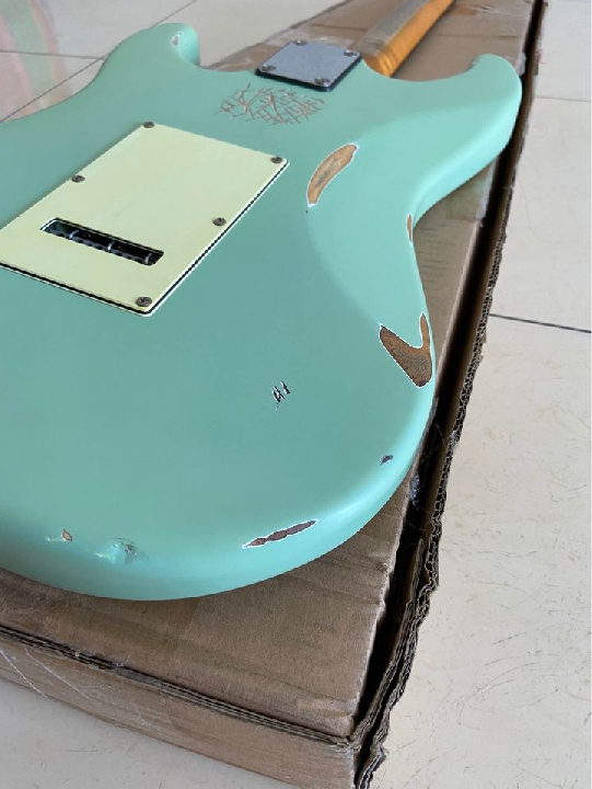 Strat Relic (We R Music)
