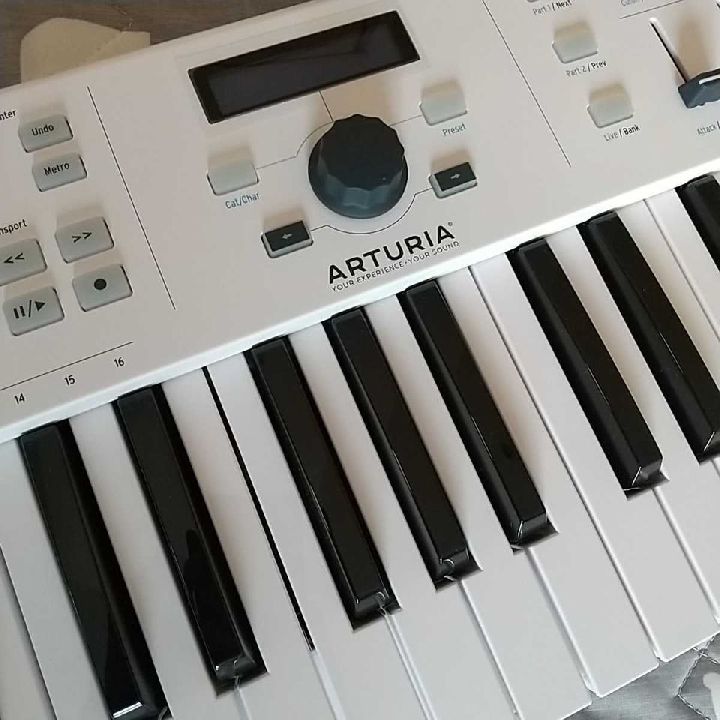 คีย์บอร์ดดนตรี midi arturia keylab 49 essentials