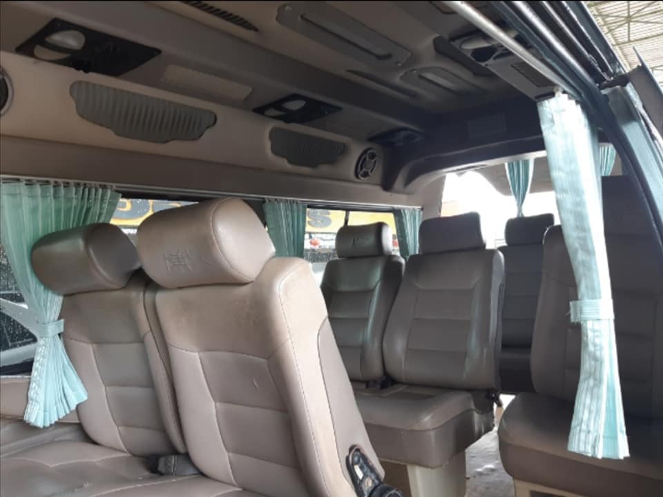 TOYOTA COMMUTER 3.0 5L ปี 03