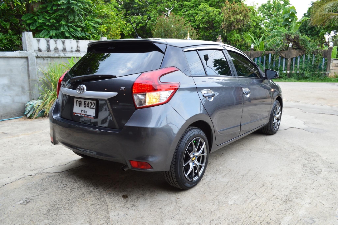 ฟรีดาว์toyota yaris ปี2014 รถผู้หญิงใช้มือเดียวลำดับที่1