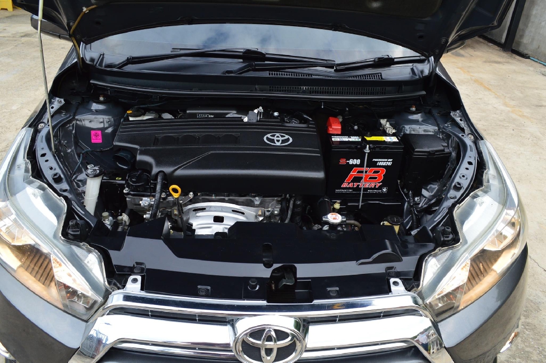 ฟรีดาว์toyota yaris ปี2014 รถผู้หญิงใช้มือเดียวลำดับที่1