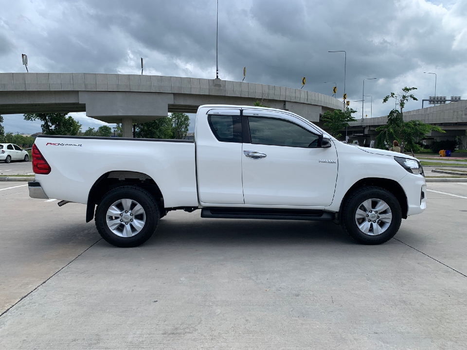 TOYOTA HILUX REVO 2.4 J Plus Prerunner รถปี 2018