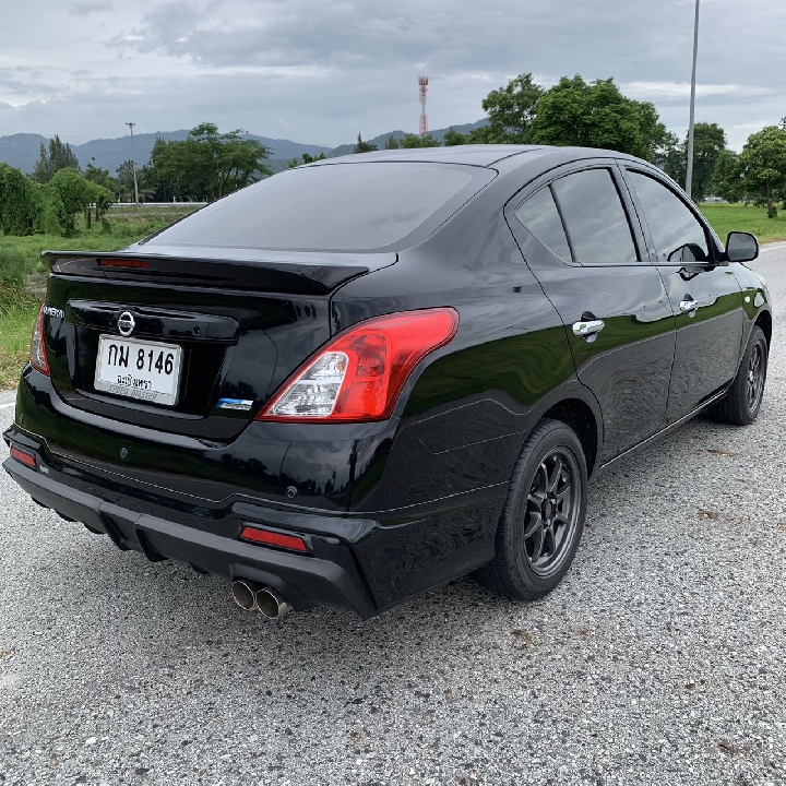 NISSAN ALMERA 1.2E AUTO 2015 รถสวย น็อตไม่ขยับ ไร้อุบัติเหตุ สีเดิมทั้งคัน100%