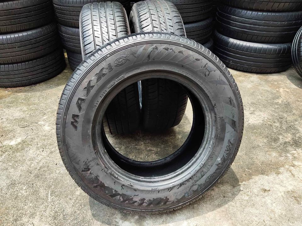 ยาง Maxxis 215/70/15 ปี20 3เส้น