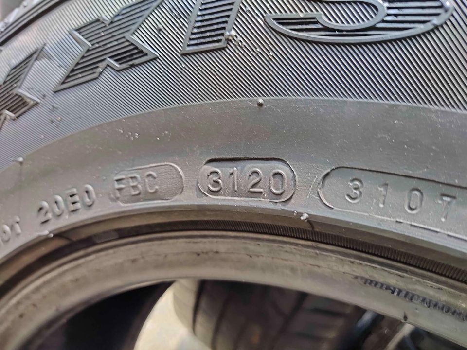 ยาง Maxxis 215/70/15 ปี20 3เส้น