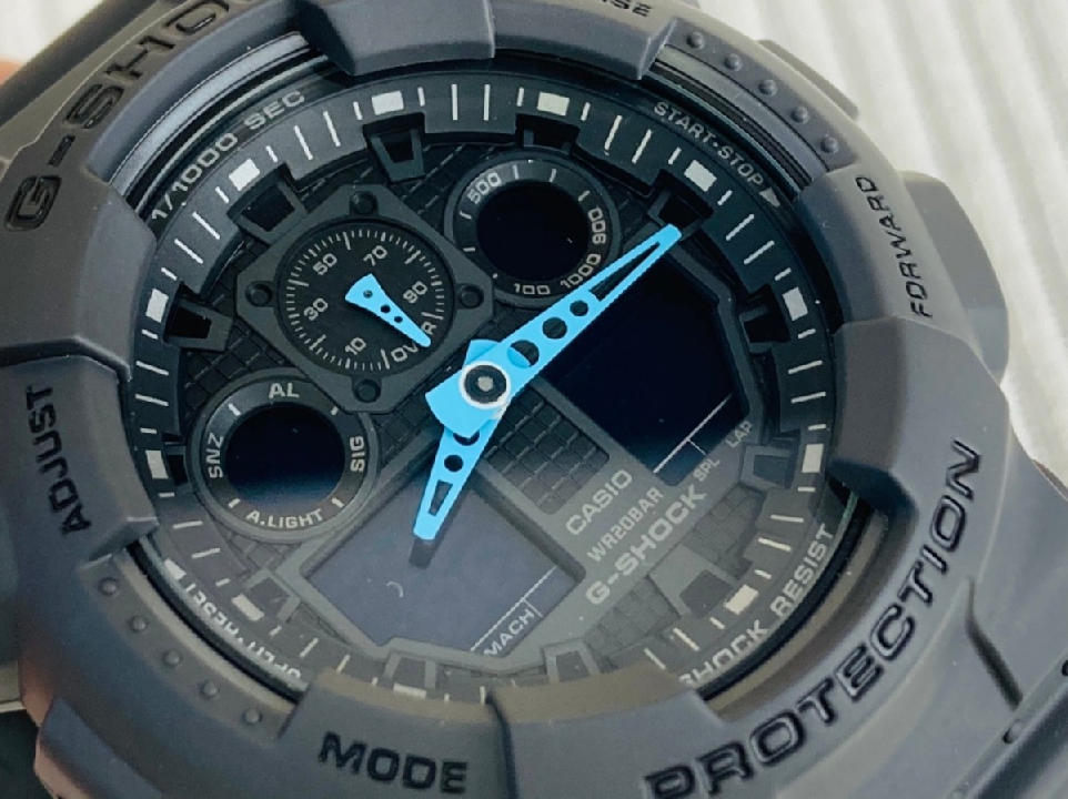 นาฬิกาผู้ชาย CASIO คาสิโอ G-shock GA-100C รุ่น 5081 สีดำ ของแท้ จาก ญี่ปุ่น