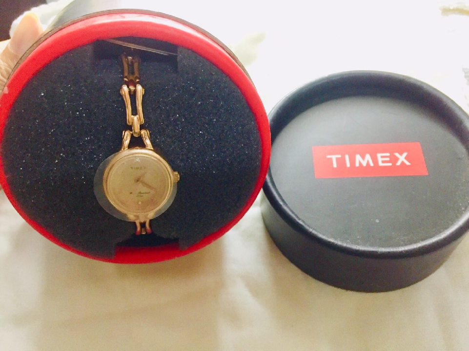 นาฬิกาข้อมือผู้หญิง Timex จากชอป ของแท้ 100%  นาฬิกา นาริกา นาฬิกาข้อมือหญิง เรือนทองหรูหรา