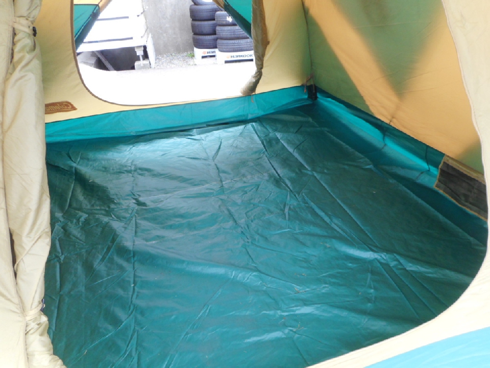 เต็นท์ Coleman Frontier Wide Dome Tent 300
