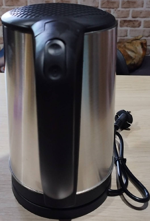 ขายกาต้มน้ำร้อนไฟฟ้ายี่ห้อ Myfriend รุ่น MF-2311 ขนาด 2.3 ลิตร สินค้าใหม่