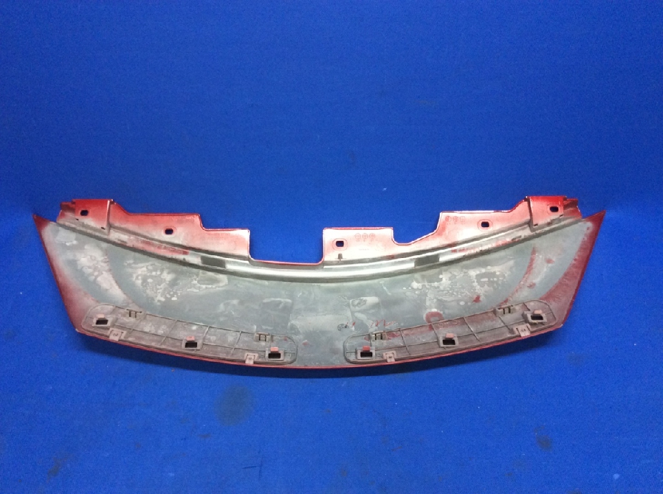 Nissan Note E12 กระจังหน้าบน 62320-5WJ0H ปลายแดง