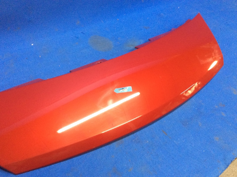 Nissan Note E12 กระจังหน้าบน 62320-5WJ0H ปลายแดง