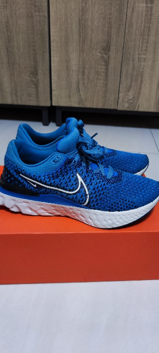 ขาย nike react infinity run fk3 Size 10.5 us 9.5uk cm28.5 Eur 44.5 br 42.5 สภาพ